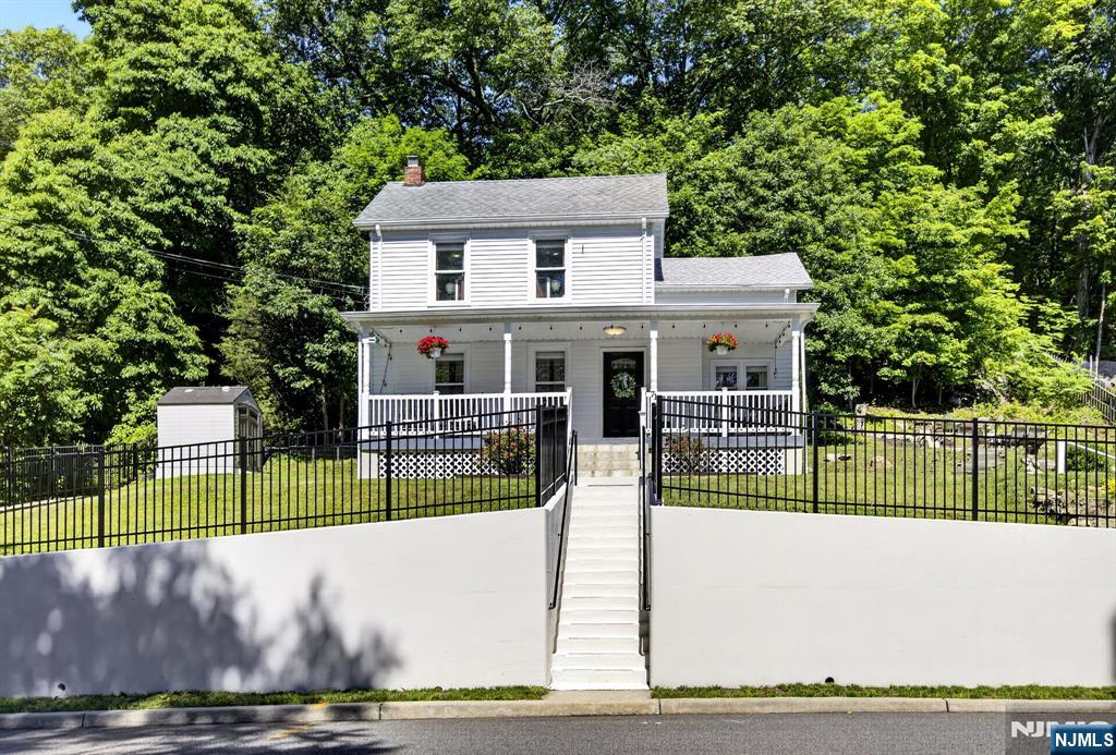 71 Reeve Avenue