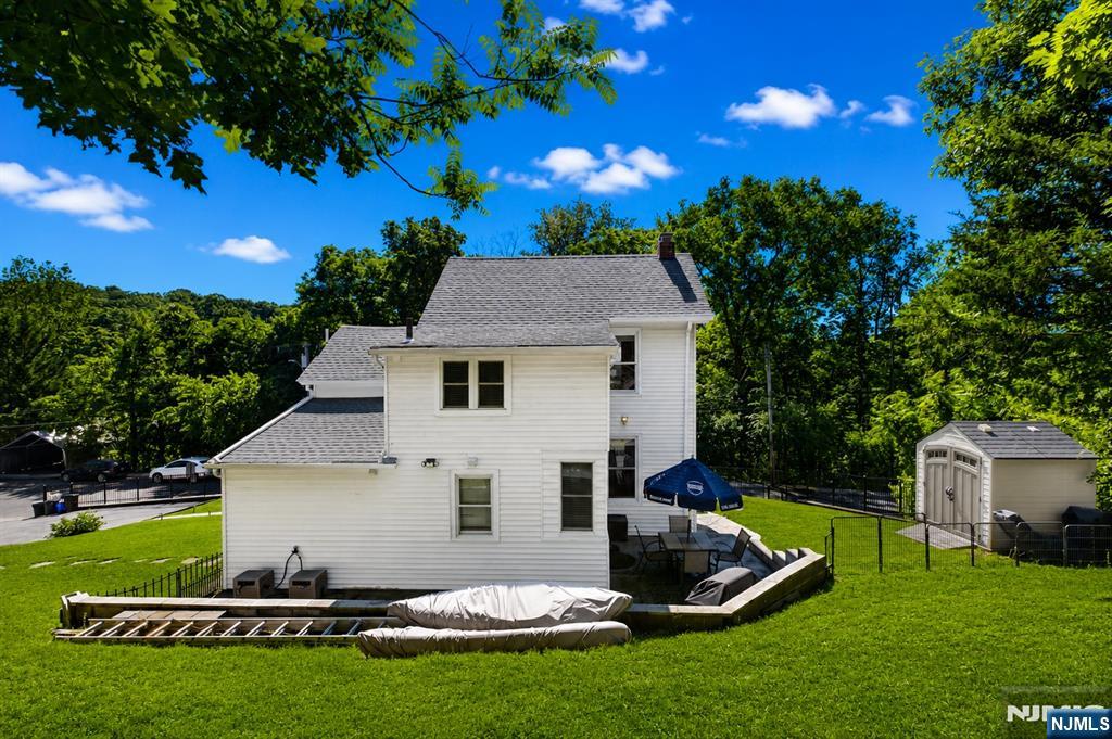71 Reeve Avenue