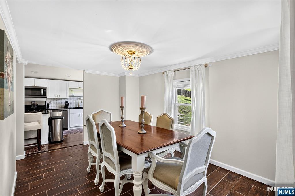 71 Reeve Avenue