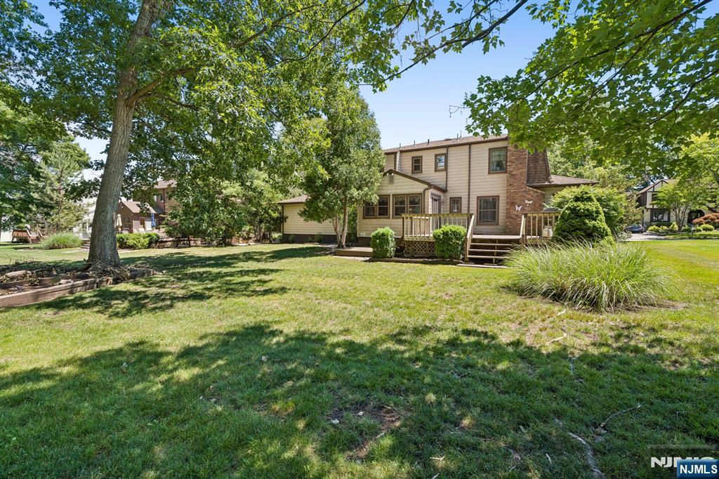 39 Robin Hood Way