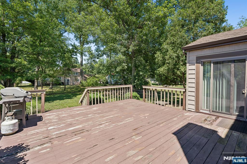 39 Robin Hood Way