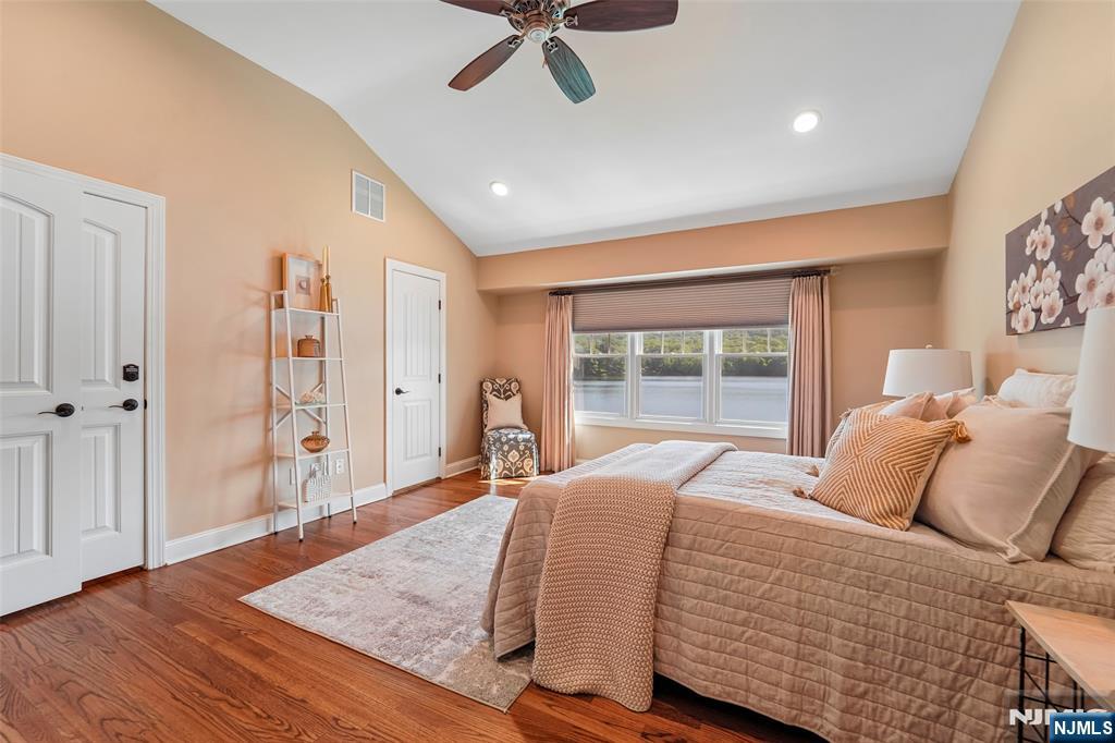 1050 W Pines Lake Drive