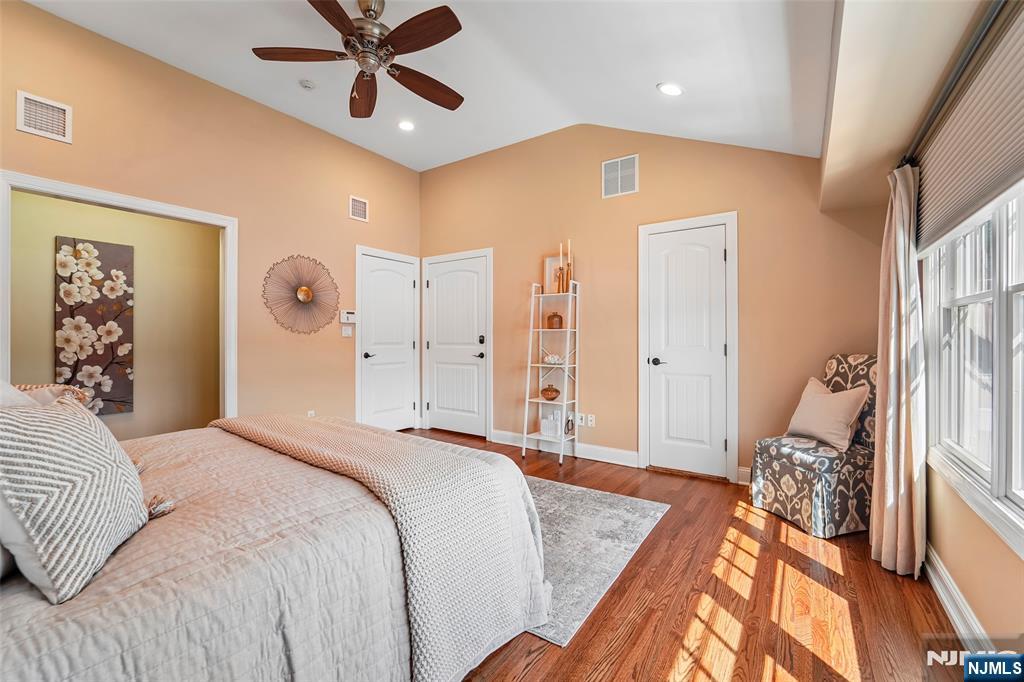 1050 W Pines Lake Drive