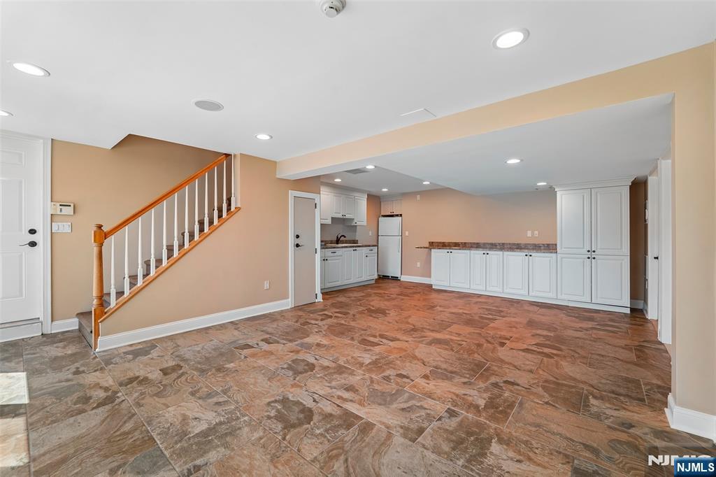 1050 W Pines Lake Drive