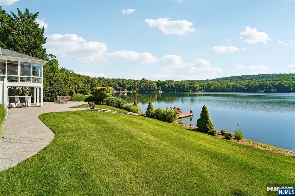 1050 W Pines Lake Drive