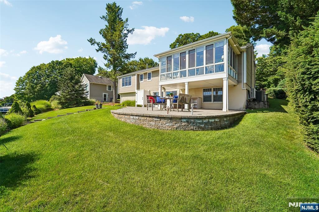 1050 W Pines Lake Drive