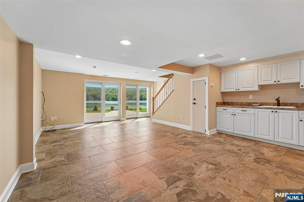 1050 W Pines Lake Drive