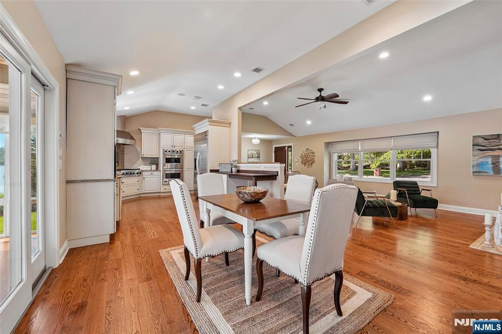 1050 W Pines Lake Drive