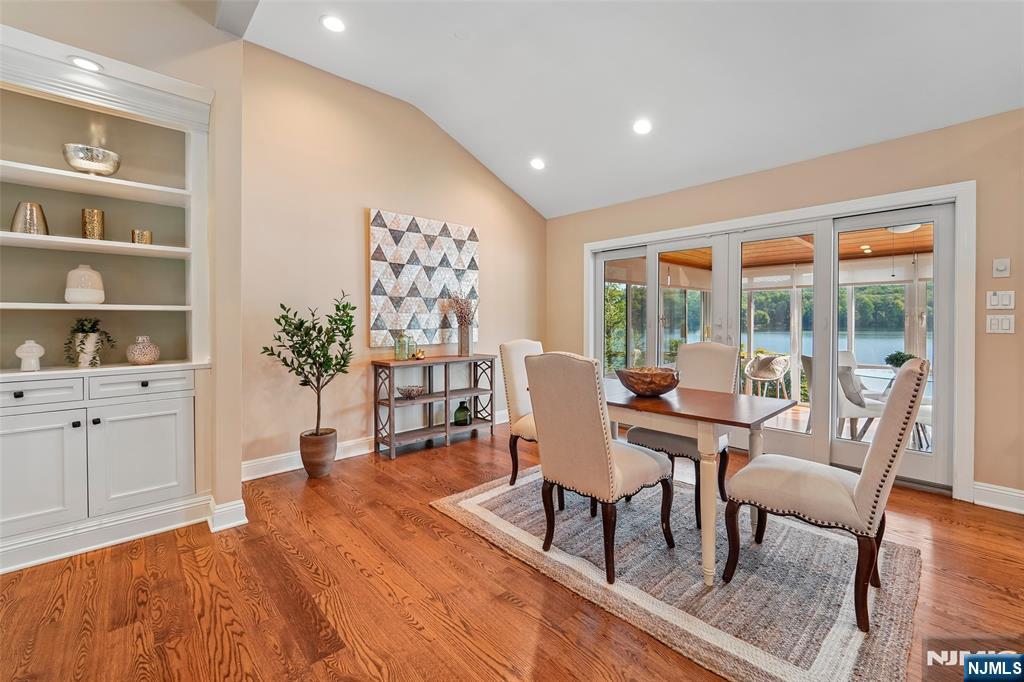 1050 W Pines Lake Drive
