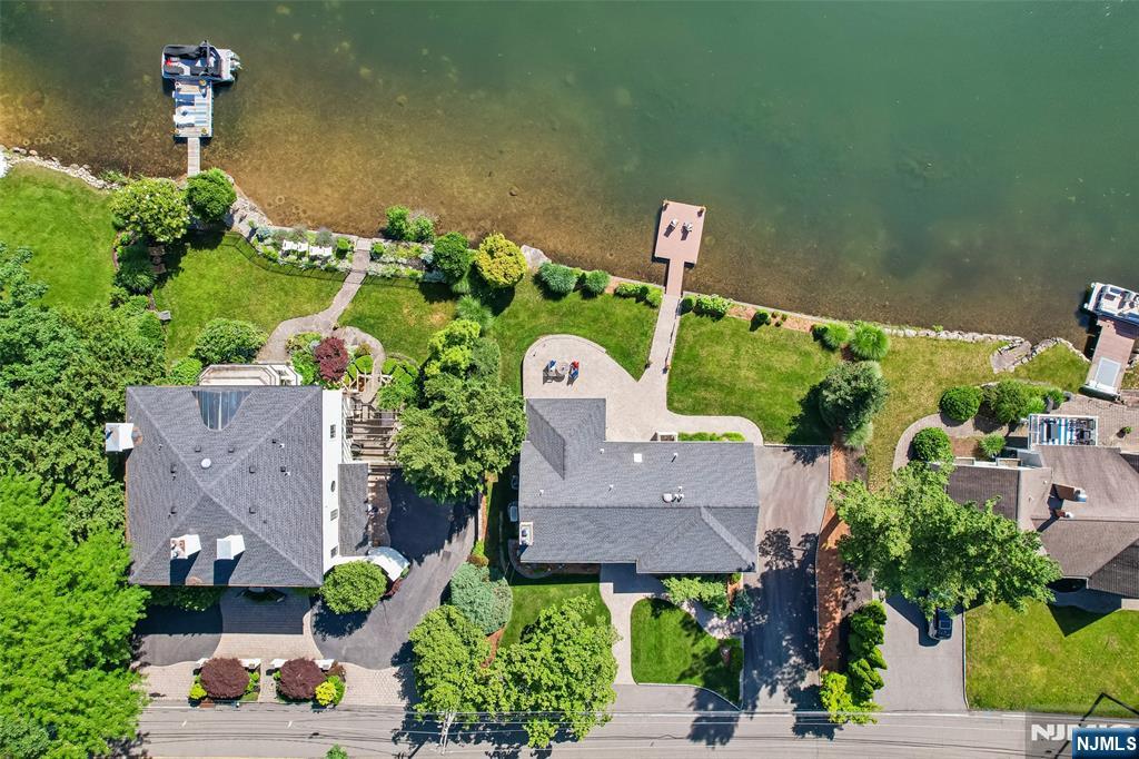 1050 W Pines Lake Drive