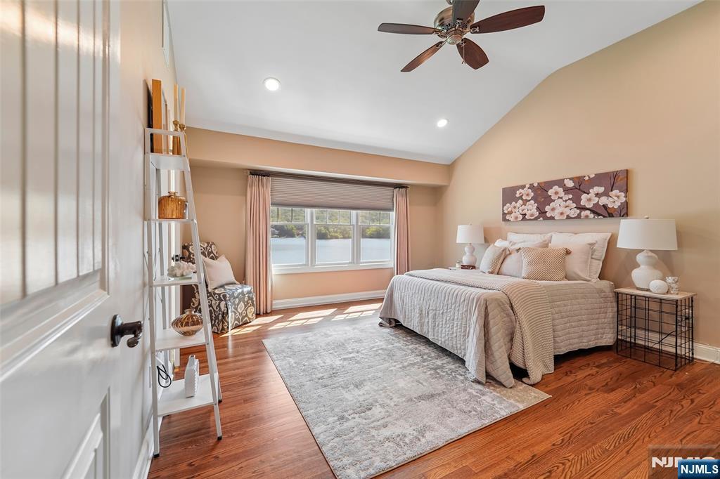 1050 W Pines Lake Drive