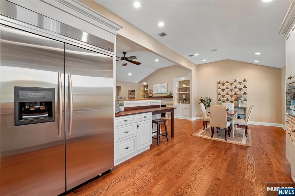 1050 W Pines Lake Drive