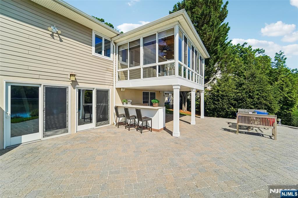 1050 W Pines Lake Drive
