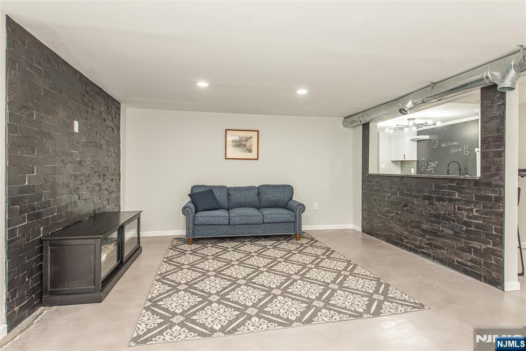 388 Irving