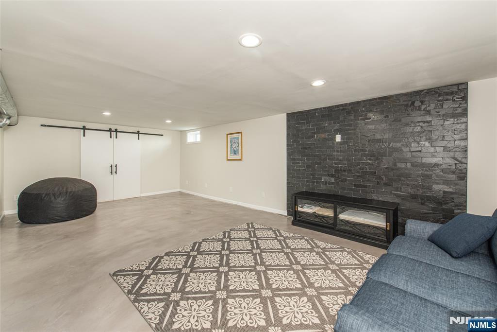388 Irving