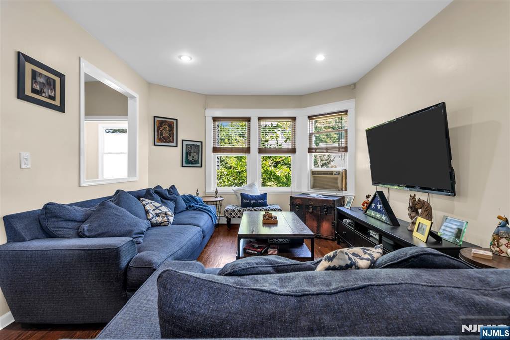82 Elizabeth Avenue
