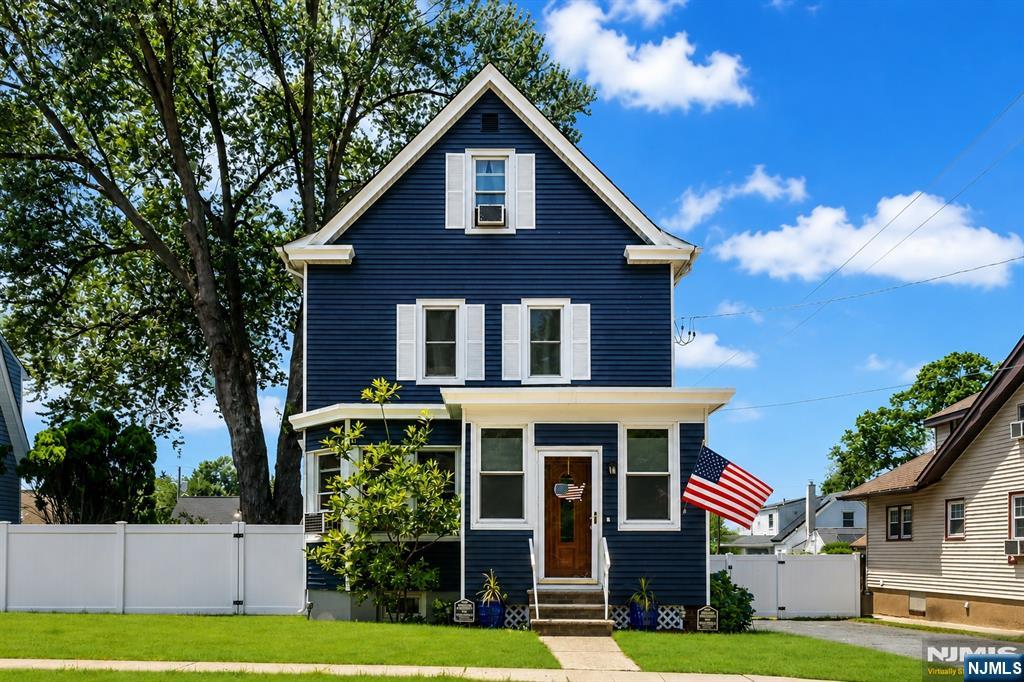 82 Elizabeth Avenue