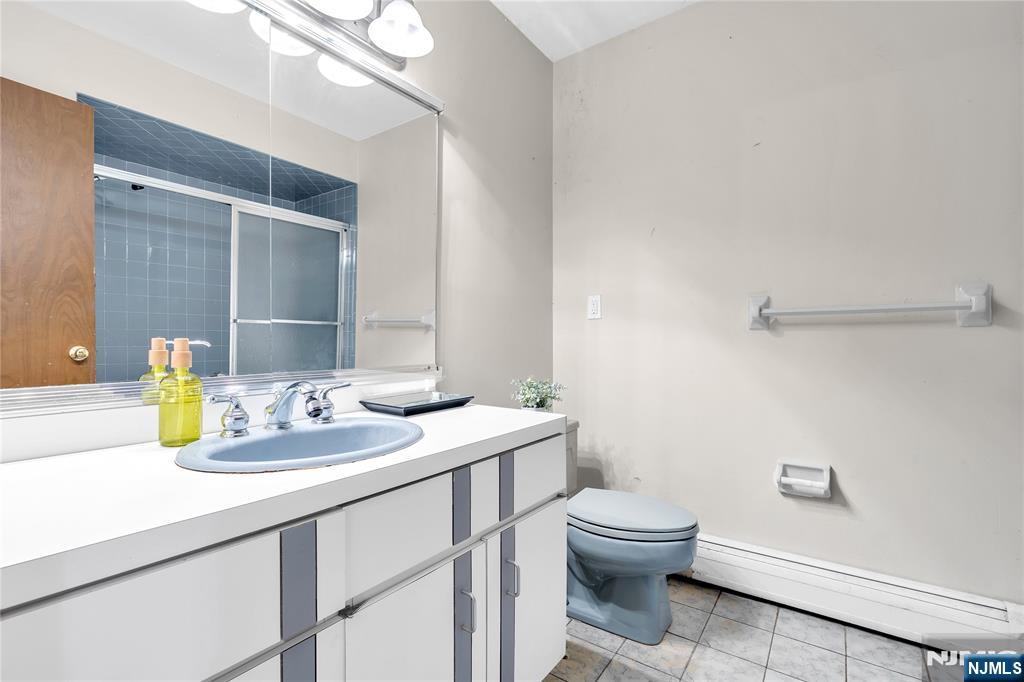 3 Bluefield Court