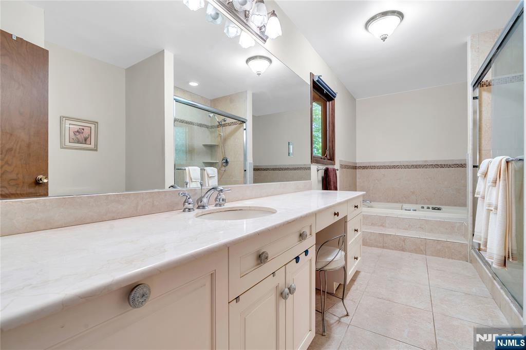 3 Bluefield Court
