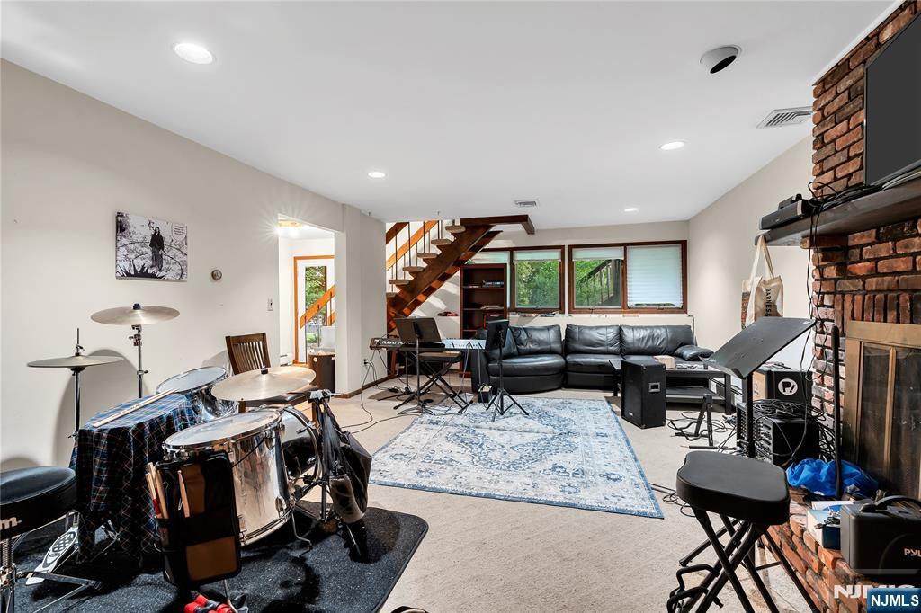 3 Bluefield Court