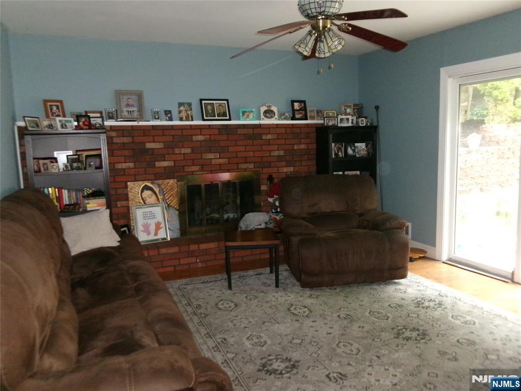 12 Wolfe Drive