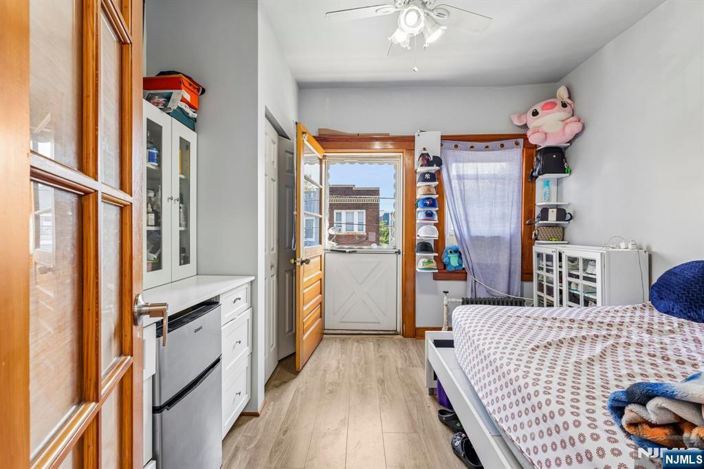 390 Delano Place