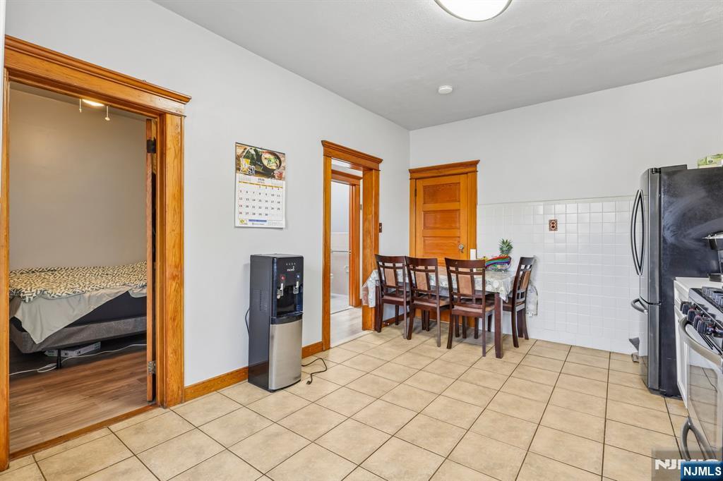 390 Delano Place