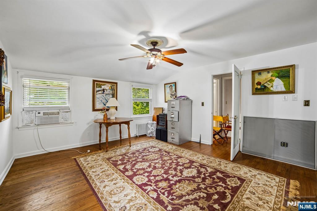 25 Lake Drive