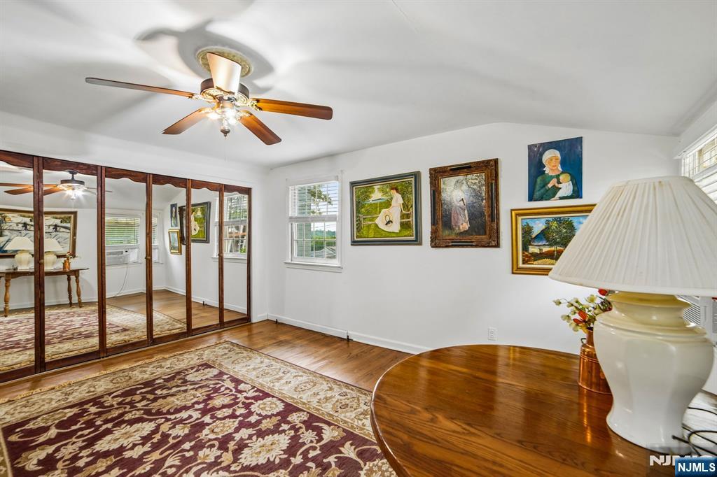 25 Lake Drive