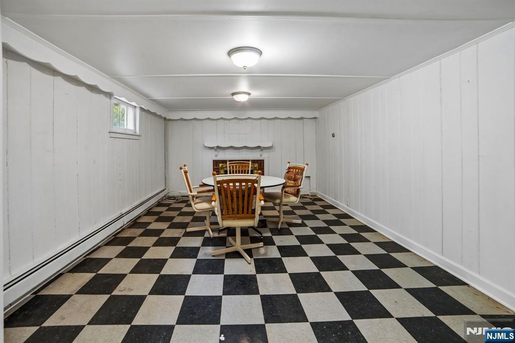 25 Lake Drive