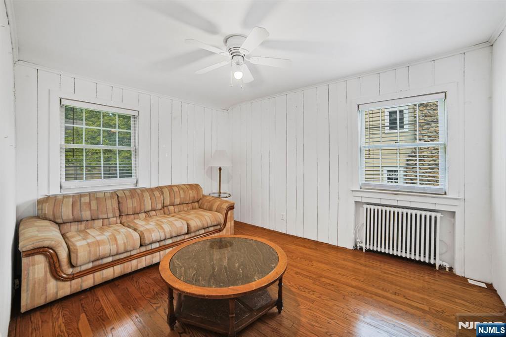 25 Lake Drive
