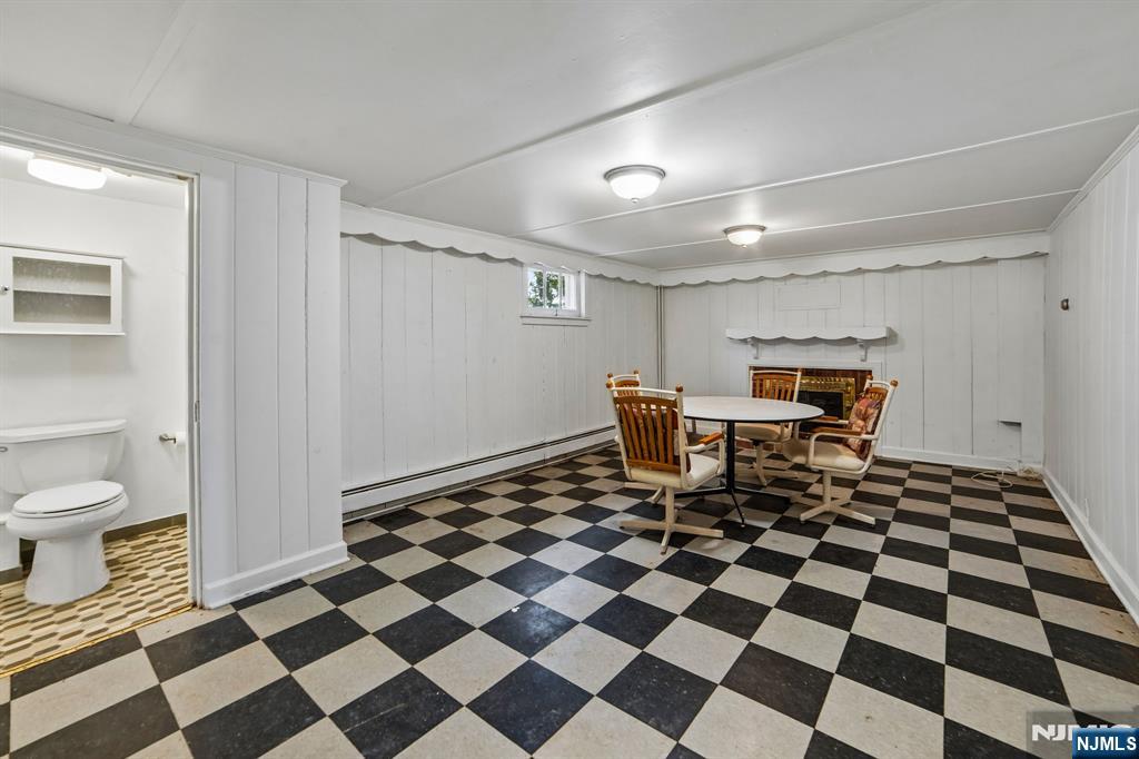 25 Lake Drive