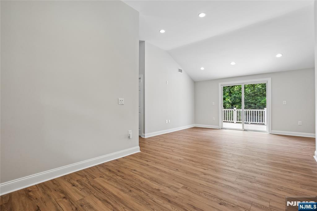 20 Hilltop Road