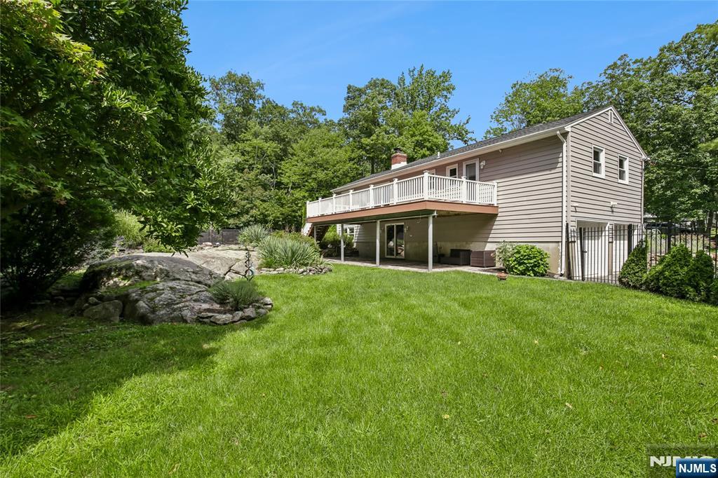 20 Hilltop Road