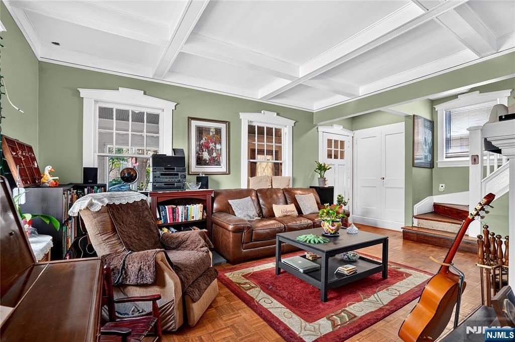90 7th Street