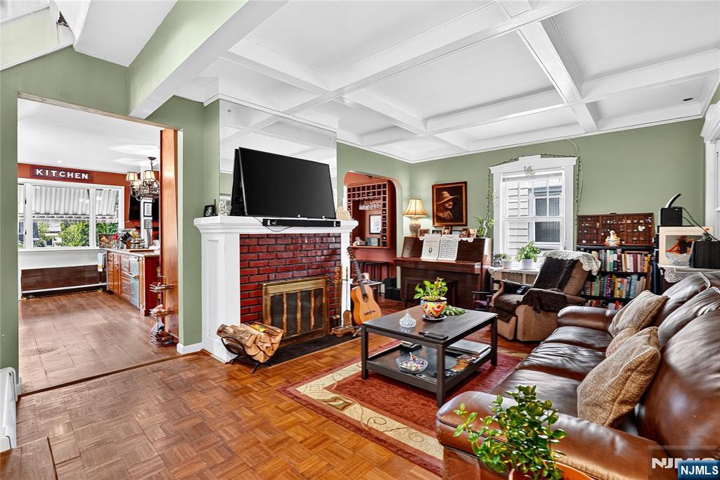 90 7th Street