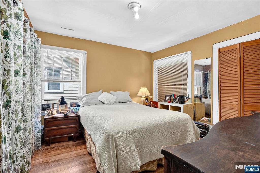 90 7th Street