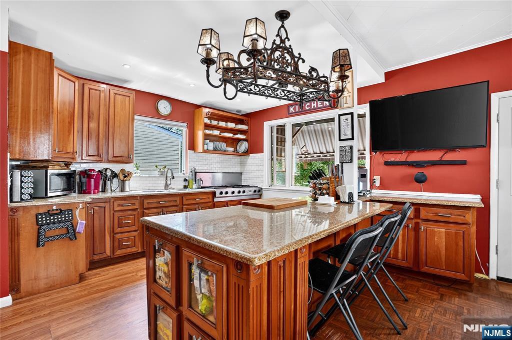 90 7th Street