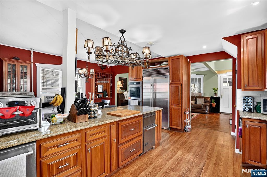 90 7th Street