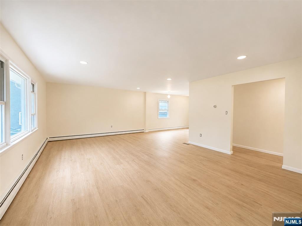 28 Carr Street 1