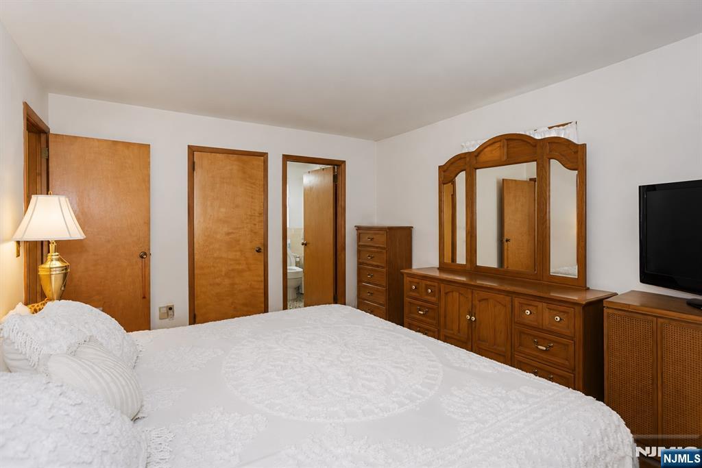 340 Saddle River Road