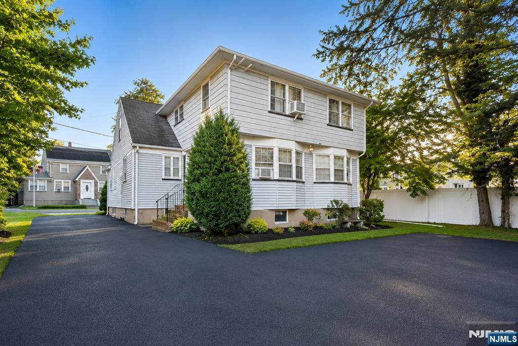 340 Saddle River Road