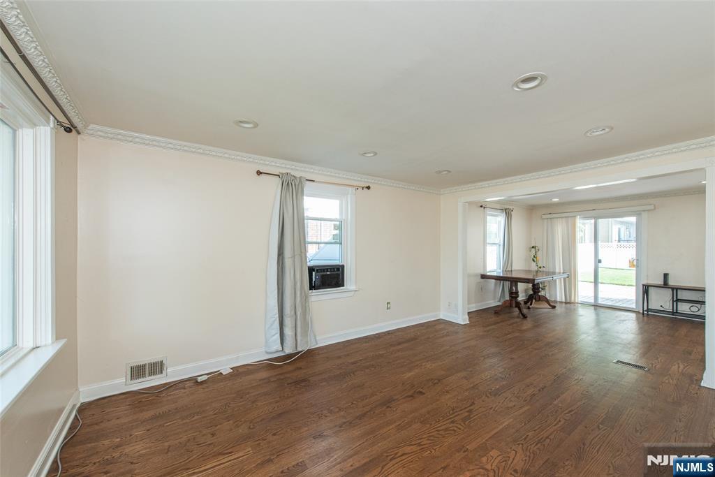 42 Spring Valley Avenue