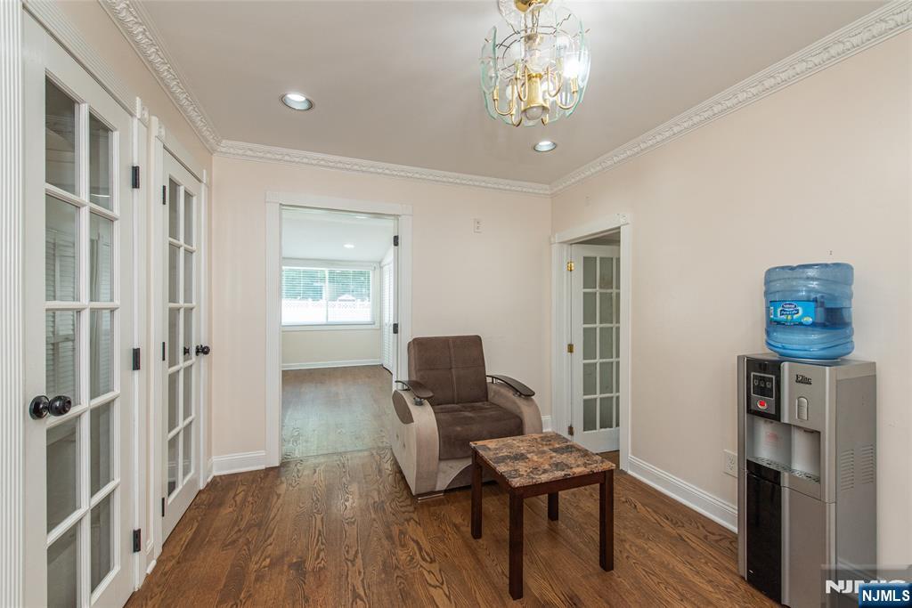 42 Spring Valley Avenue