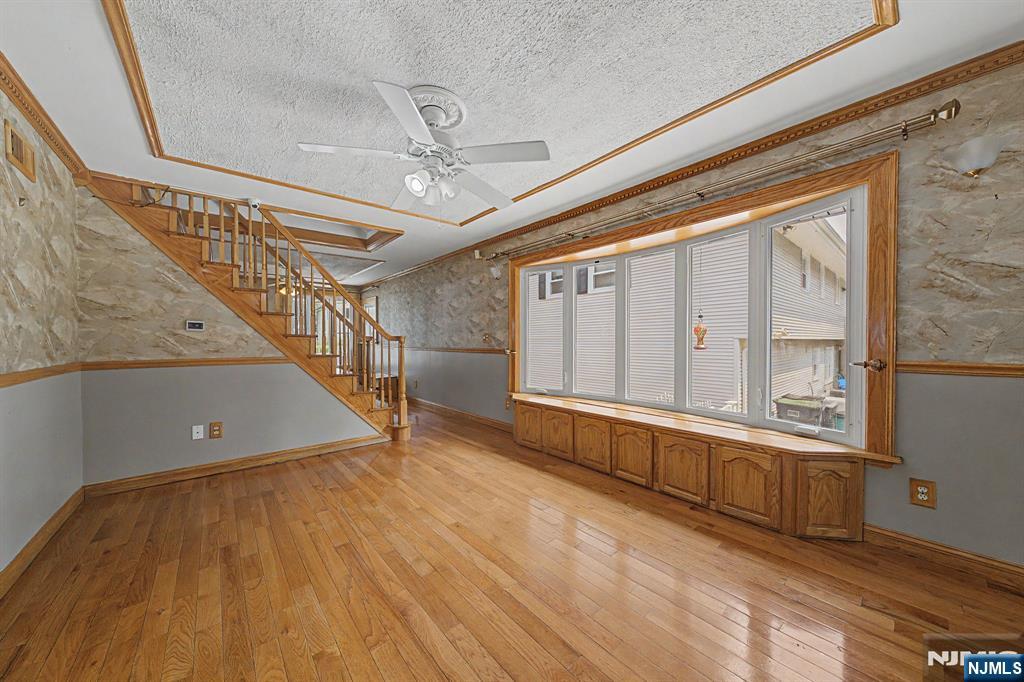 92 Blauvelt Avenue