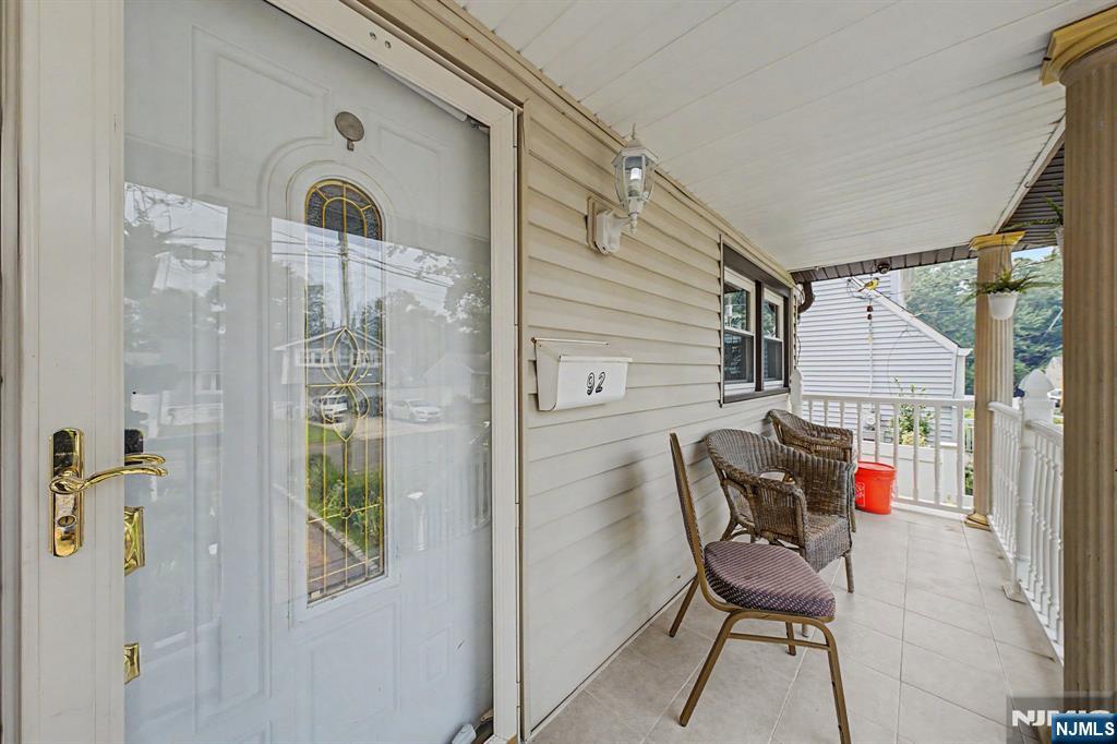 92 Blauvelt Avenue