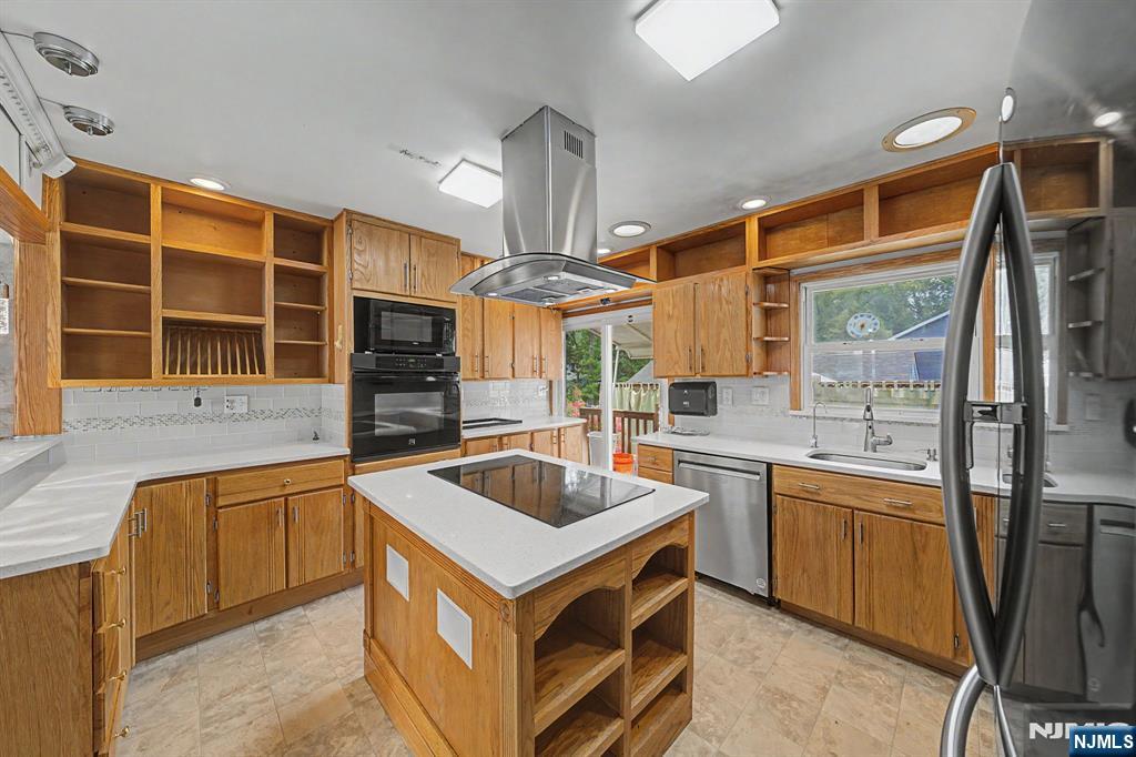92 Blauvelt Avenue