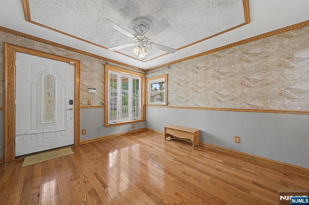92 Blauvelt Avenue