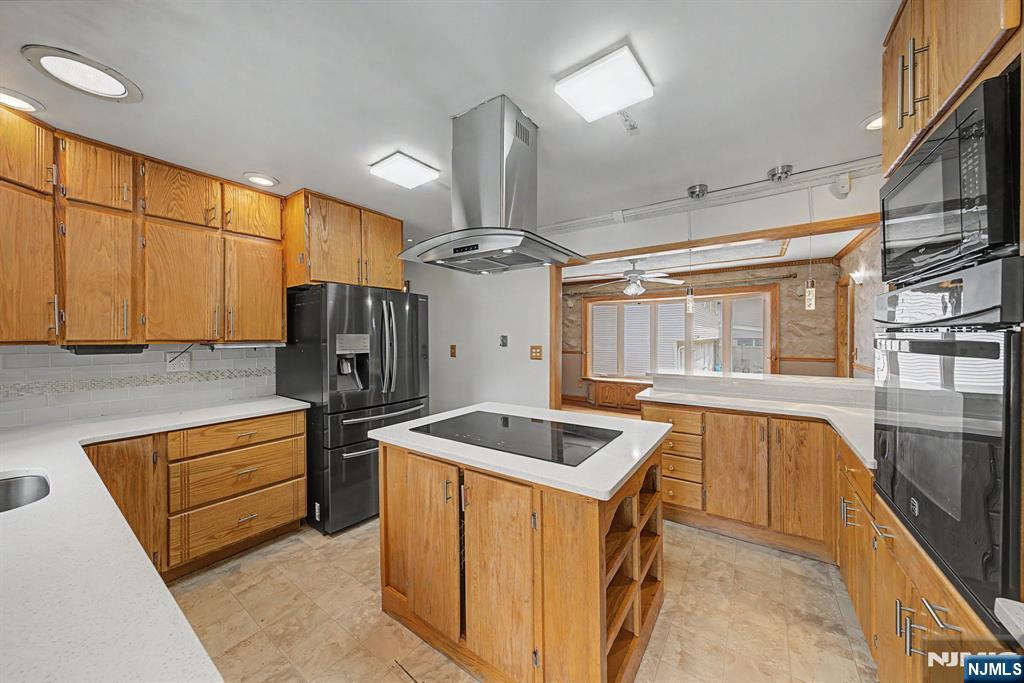 92 Blauvelt Avenue