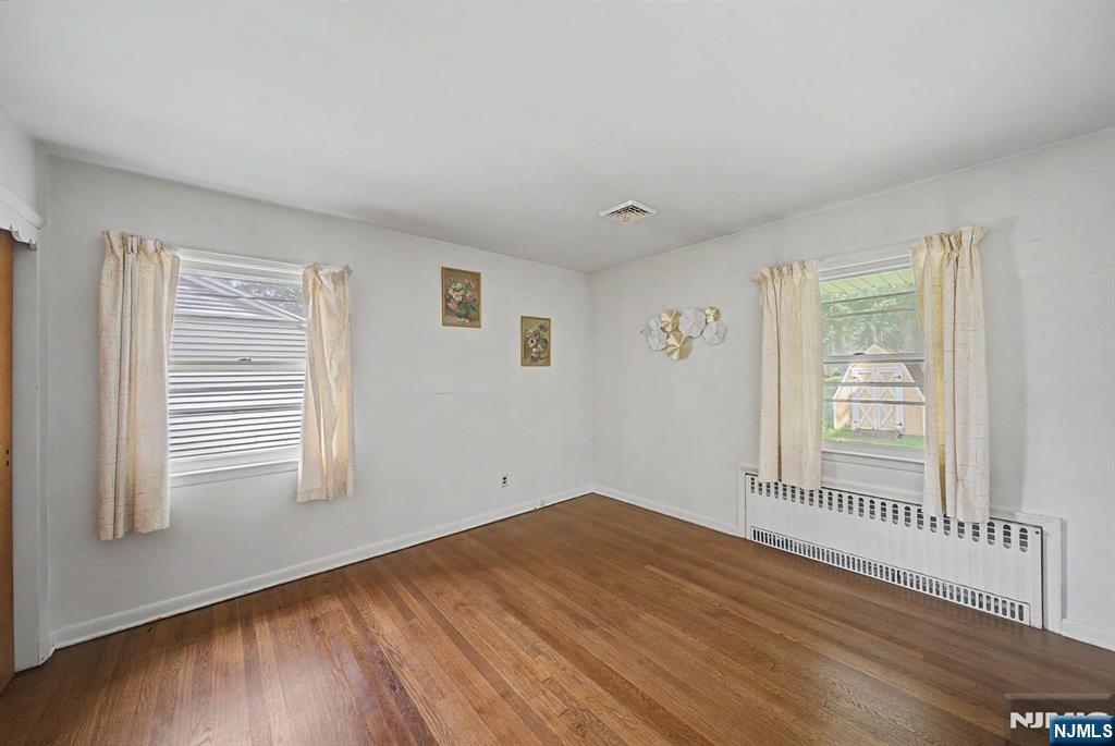 27 Oswego Avenue